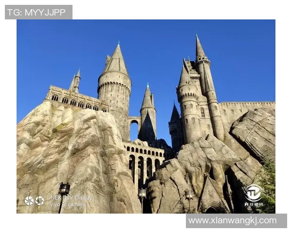 眼睛闪耀的足球明星们展现魅力与才华的完美结合 眼睛闪耀的足球明星们展现魅力与才华的完美结合